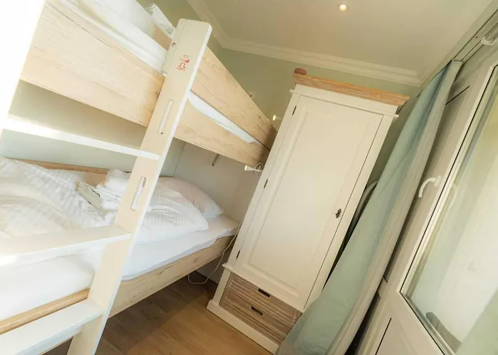 94 Hideaway94 Id 419 *